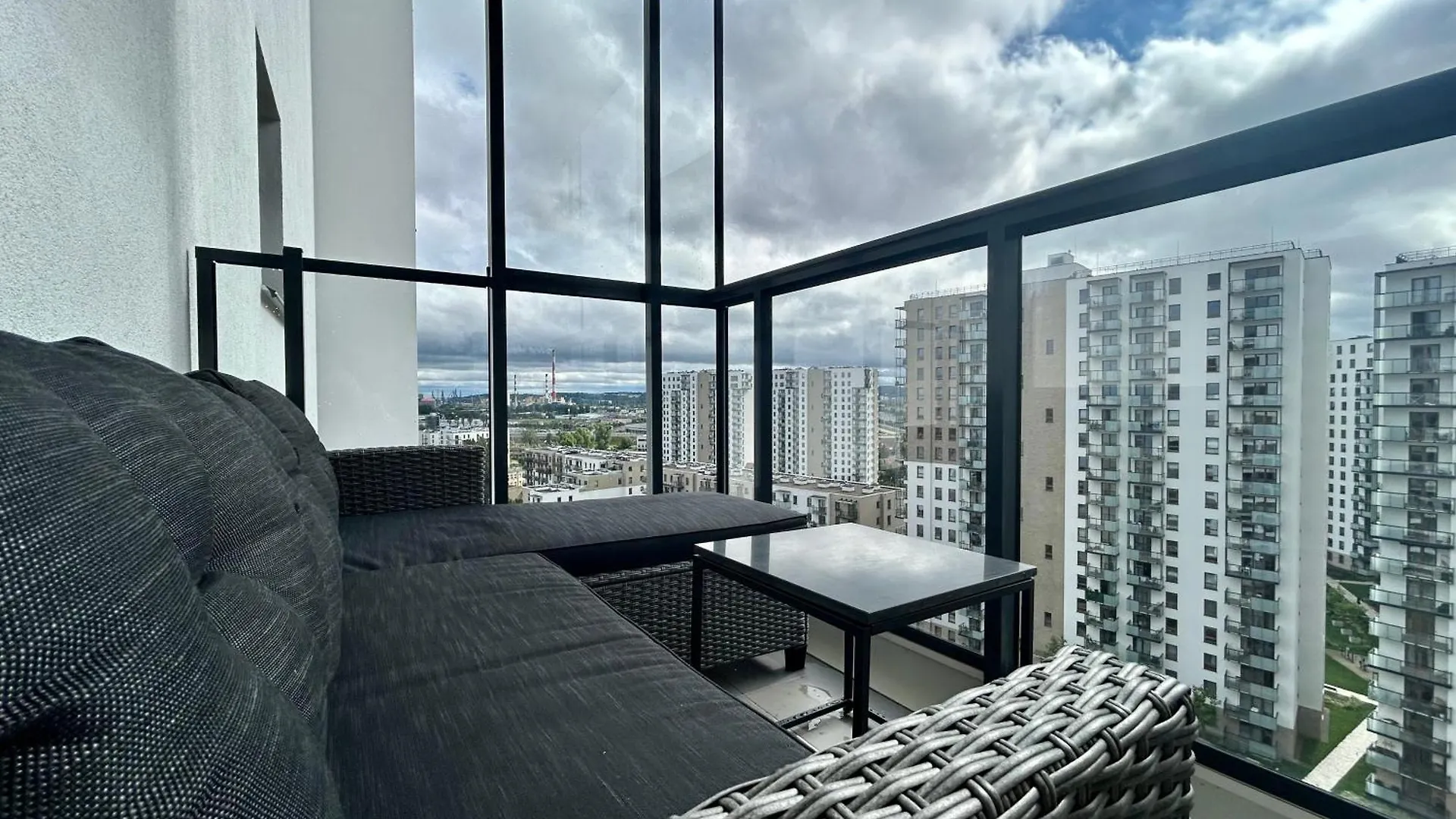 Seaside Modern Box Apartment Gdansk